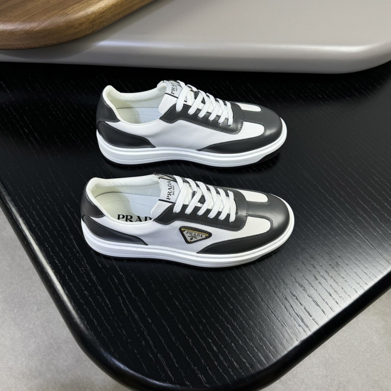 Pra*a casual shoes